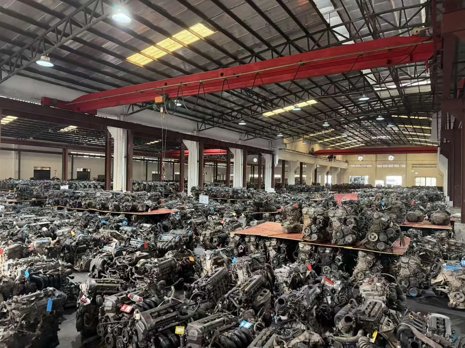 China engine sourcing warehouse — thousands of used engines